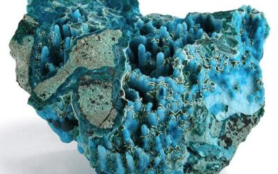 Unlocking the Mystique of Chrysocolla: A Gem of Tranquility and Transformation